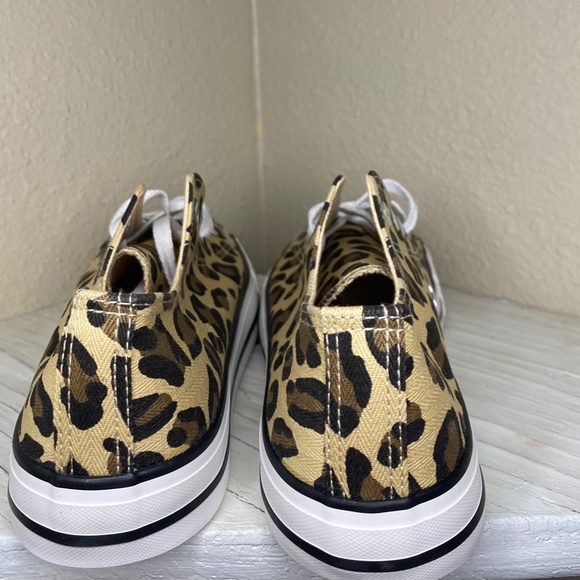 Queen George low top leopard print sneakers - Picture 6 of 8